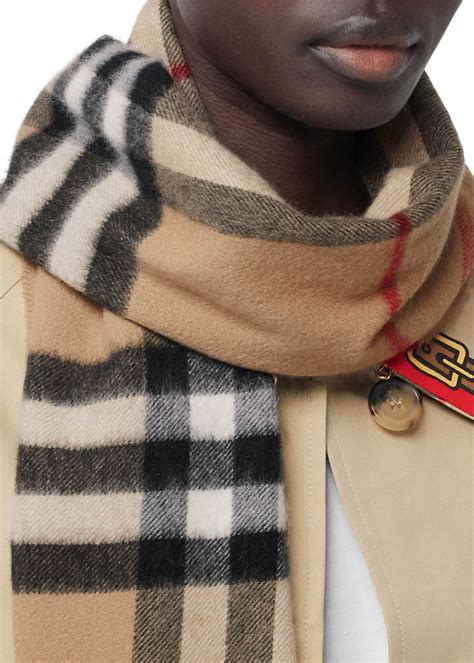 burberry mu giant icon 168 cs 1001b|Burberry Giant Icon Check Cashmere Scarf .